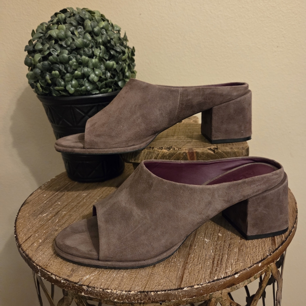 AEROSOLES Chocolate Brown Suede Leather Open Toe Block Heel Slide-On Mules SZ 9‎